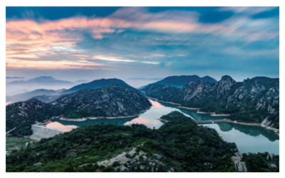 Flying Cloud Lake Scenic Area 