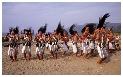 Hair Swinging Dance 